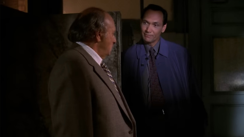 Dennis Franz as Andy Sipowicz talks to Jimmy Smits as Bobby Simone on NYPD Blue