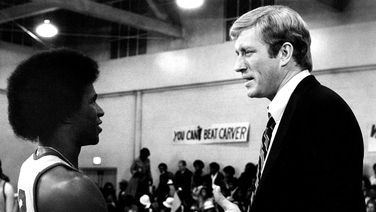 Thomas Carter and Ken Howard in 'The White Shadow.'